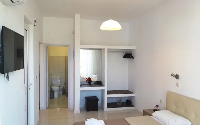 Villa Maroula