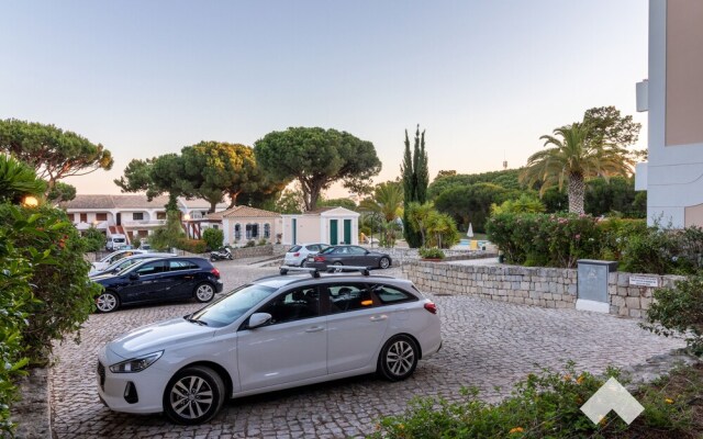 Jgf201 · Spacious Villa in Jardim do Golfe Pool