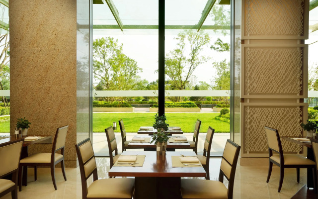 Sheraton Shenyang South City Hotel