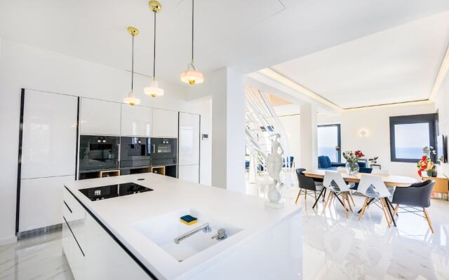 Cap des Anges AP4171 by Riviera Holiday Homes