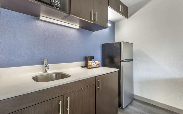 Greenville Pelham Inn by IHG