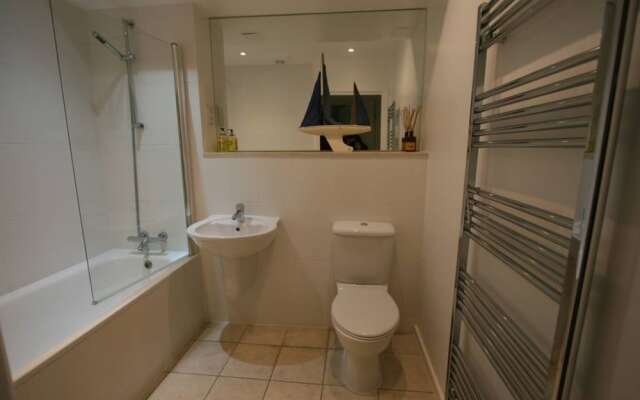 Stylish 2 Bedroom in Trendy East End