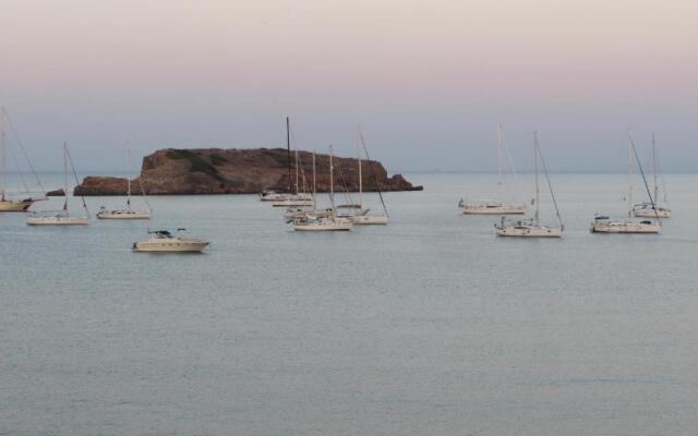 Poseidon Apartments & Villas By The Sea