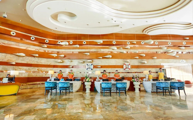 Days Hotel & Suites Yangjiang