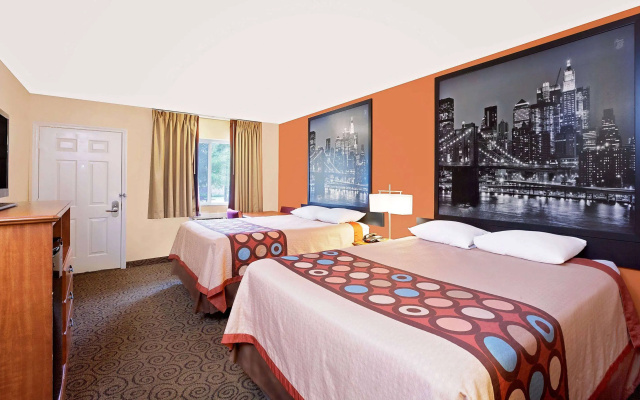Super 8 by Wyndham Siloam Springs