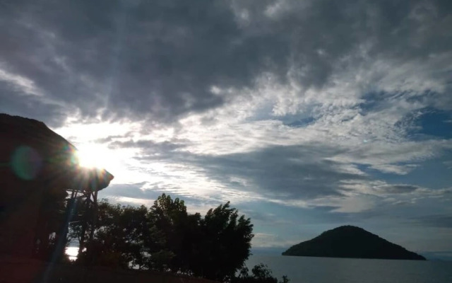 Impeccable 3-bed Cottage in Cape Maclear