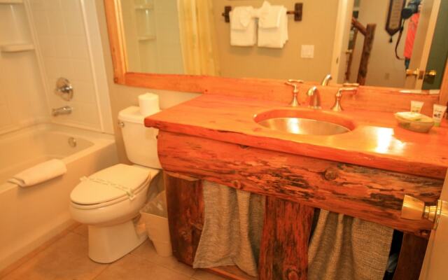 Mammoth Ski & Racquet Club #64