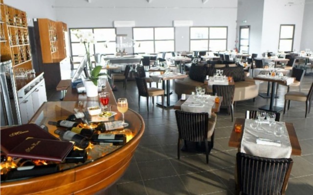 Hôtel Restaurant AKENA Bordeaux La Brède