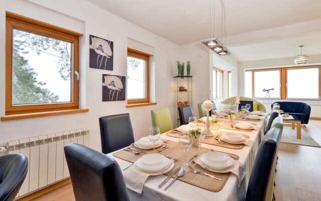 Nice Home in Zagreb With 6 Bedrooms and Wifi