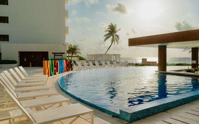 Emporio Cancun Optional All Inclusive