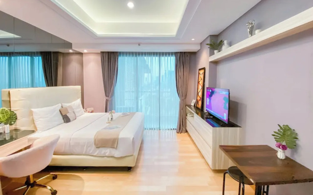Spacious Studio Apartment at Capitol Suites