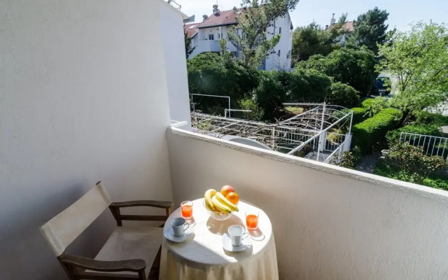 Apartment Amela