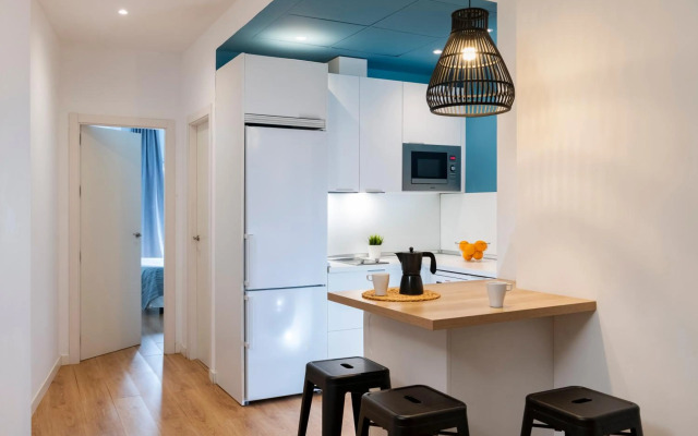 Lola 14 Suite Apartment