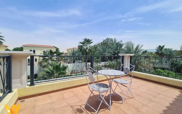 Venduras- Luxe 3BR Villa Jumeirah Park