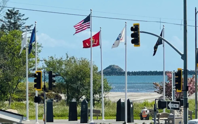 Beachside Inn