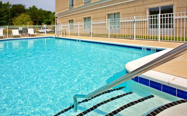 Holiday Inn Express Dumfries by IHG