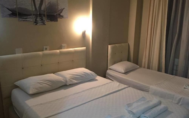 Eren Otel Çeşme