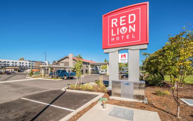 Red Lion Hotel Portland Airport