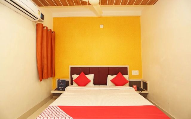Oyo 23395 Hotel Taj & Restaurant