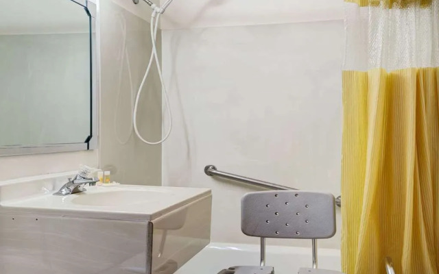 Days Inn St. Paul-Minneapolis-Midway