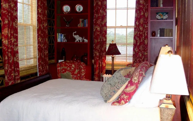The Firehouse Inn