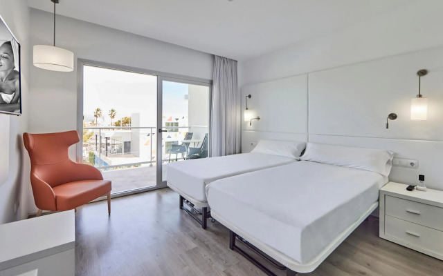 Hotel Astoria Playa - Adults Only