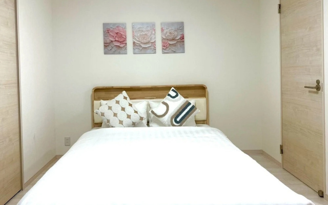 The Hinohana Osaka – Guest Rooms – Osaka
