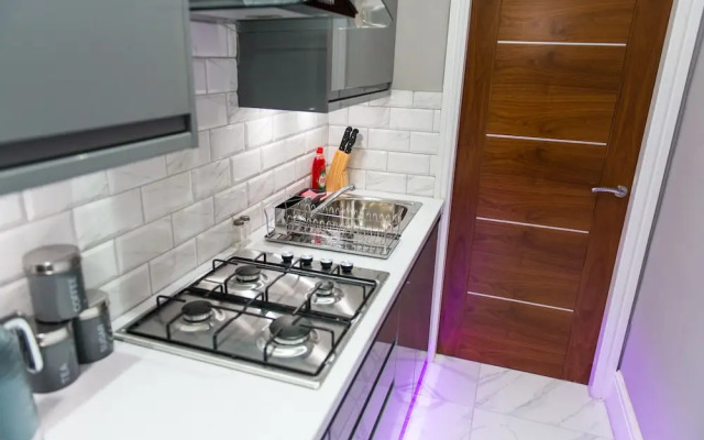 Aphrodite Suites Huddersfield