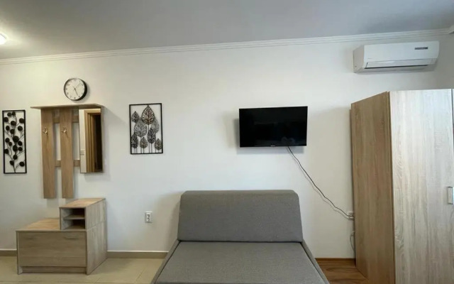 Private Studio Summer Breeze 506