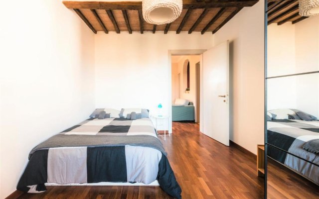 Hostly - La Pera Suite Apartment - 2 Bedrooms, Full Center