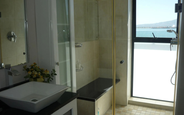 185 on Beach Boutique Suites and Apartments