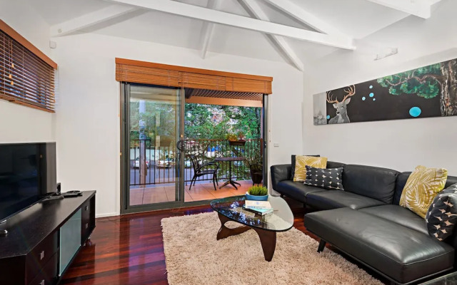 Meko Townhouse