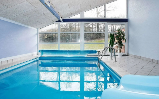 10 Person Holiday Home in Hadsund-by Traum