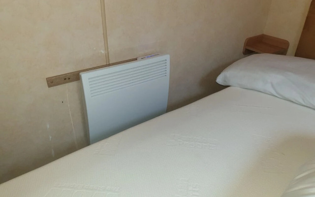 3-bed Caravan in Walton on the Naze