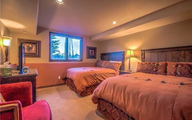 Bear Cub Chalet