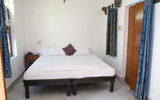 Yogi Guest House