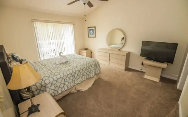 Charles' Sweetwater Club Condo