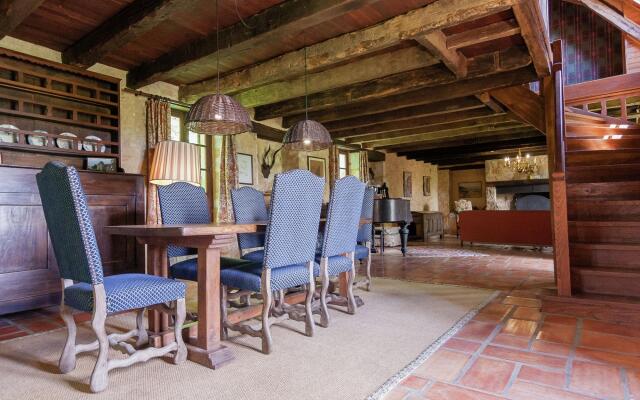 Quaint Mansion in Aquitaine estate with private garden