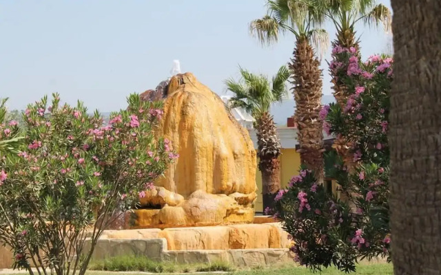 Barika Park Thermal Tatil Koyu