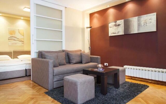 One Bedroom Apartment Little Bay