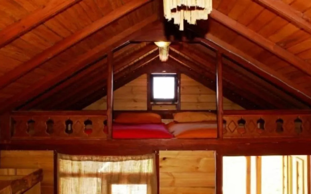 Shambala Lodge - Adults Only