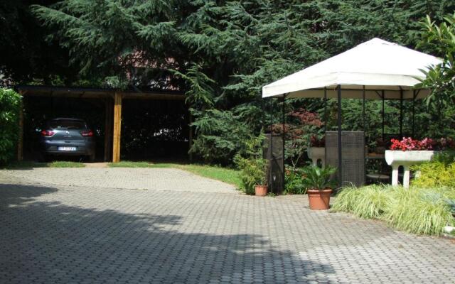 Monolocali In Casa Con Giardino Bellagio