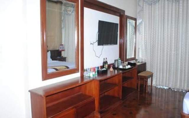 Royal Lotus Hotel
