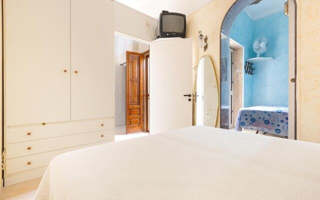 2759 Casa Leonard by Barbarhouse