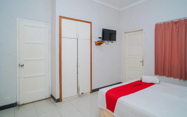 RedDoorz near Rumah Sakit Baptis Kediri
