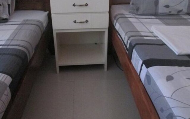 Oliveros Residence Bed and Breakfast