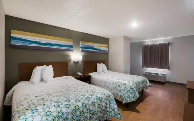 HomeTowne Studios by Red Roof Covington, GA