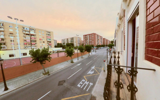 Old Fisherman's House in Malvarrosa Beach