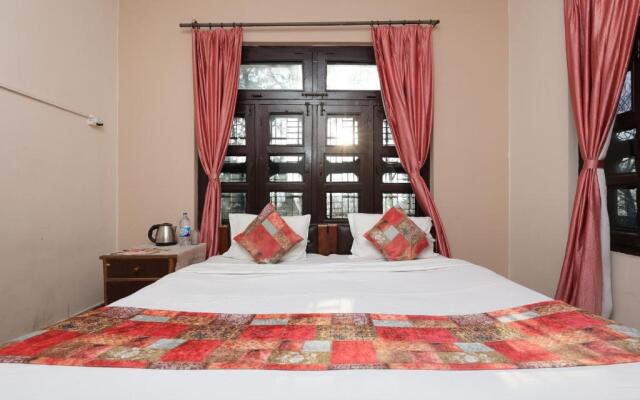 Hotel Adhya Inn