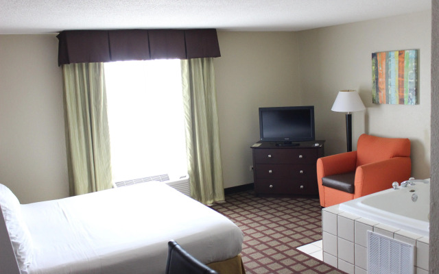 Holiday Inn Express Hotel & Suites Chicago-Algonquin by IHG